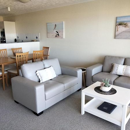Moorings Beach Resort Καλούντρα Εξωτερικό φωτογραφία