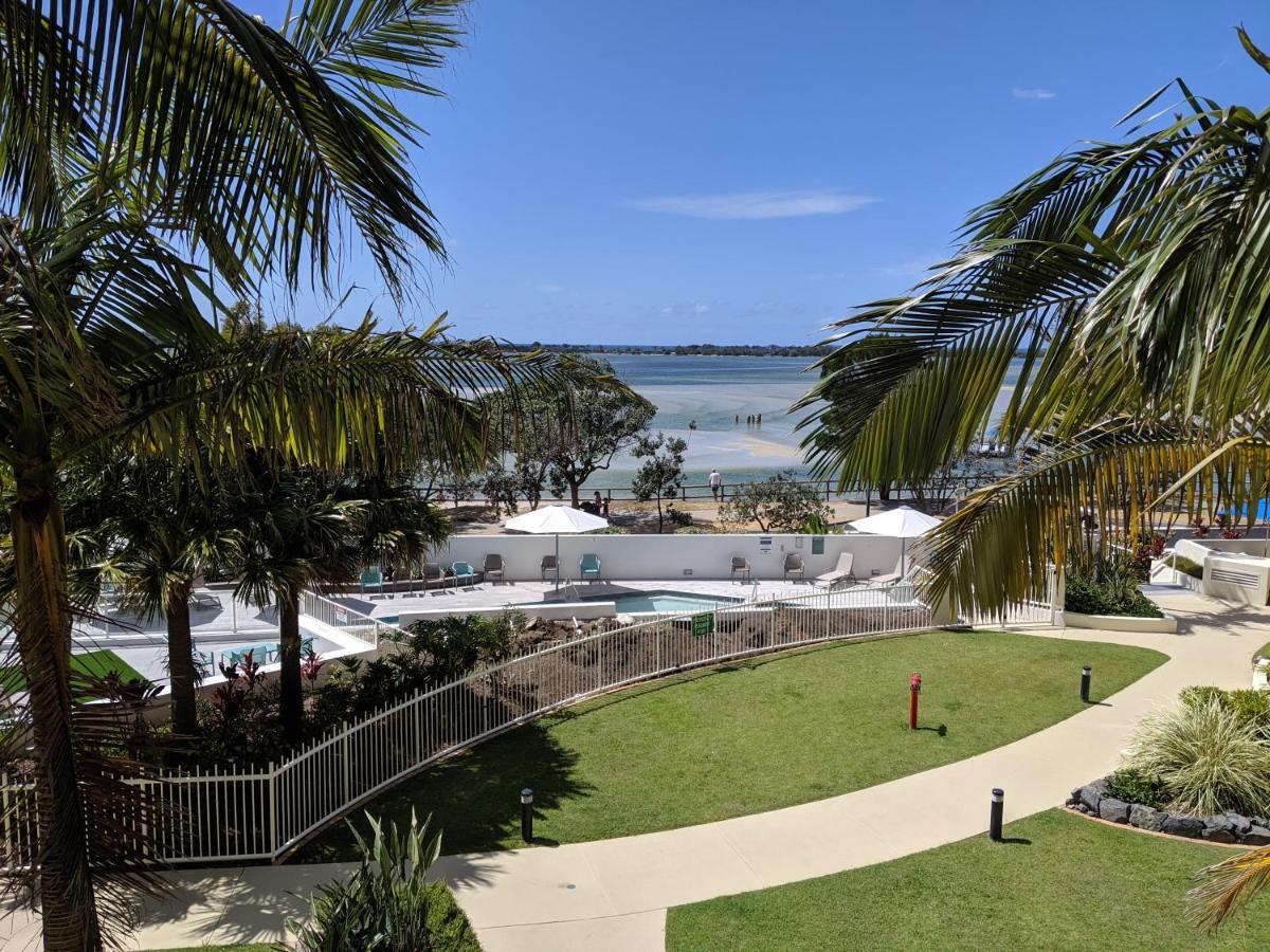 Moorings Beach Resort Καλούντρα Εξωτερικό φωτογραφία