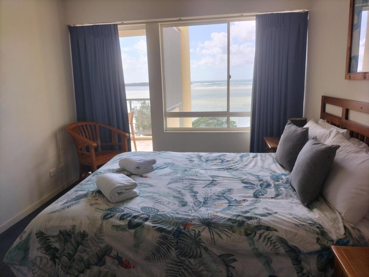 Moorings Beach Resort Καλούντρα Εξωτερικό φωτογραφία