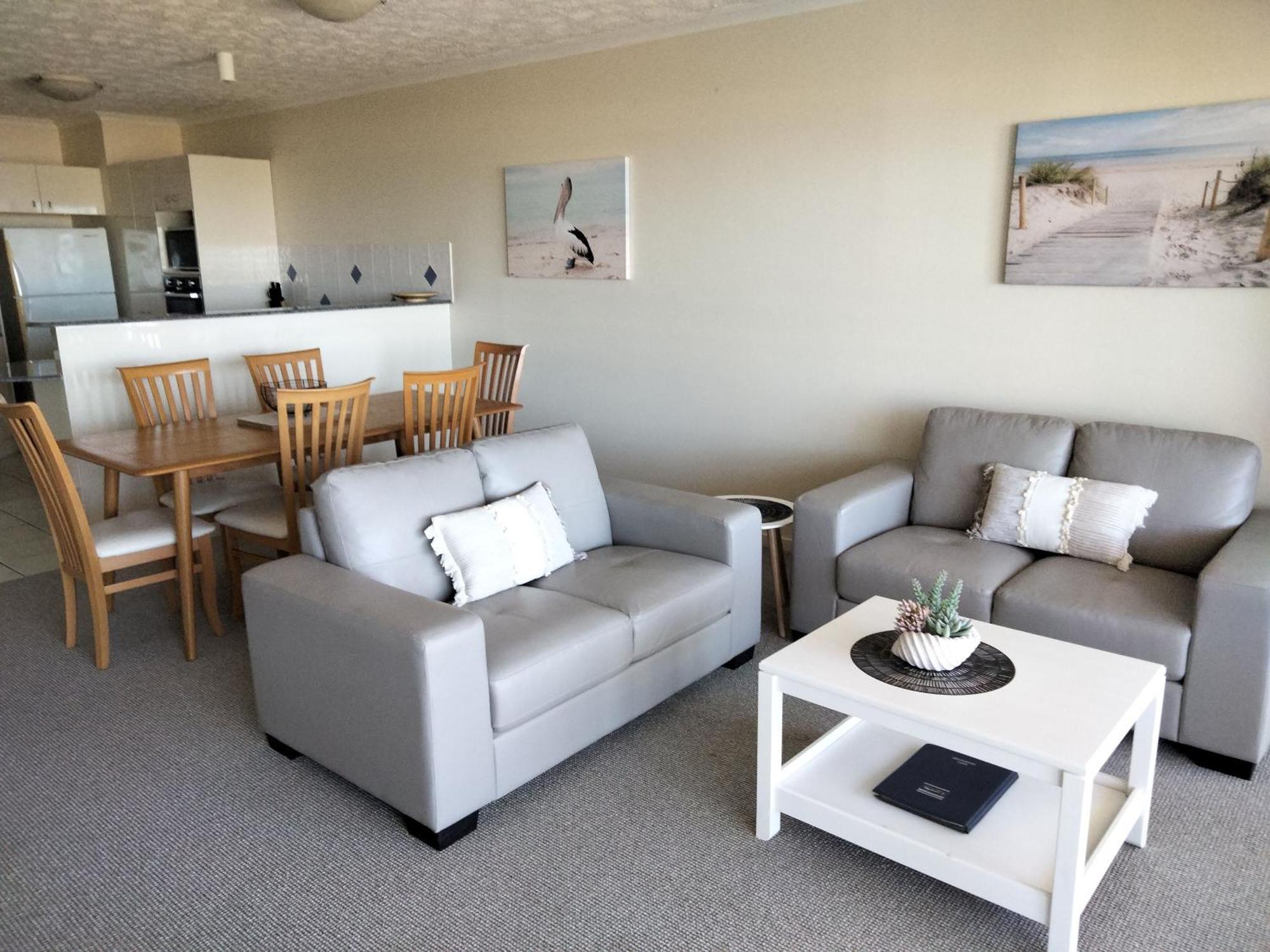 Moorings Beach Resort Καλούντρα Εξωτερικό φωτογραφία