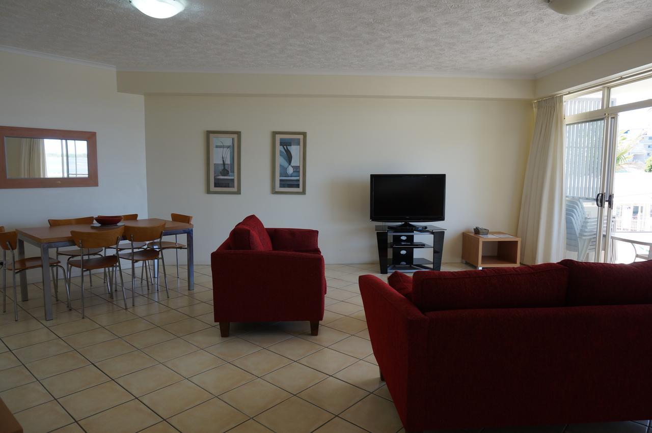 Moorings Beach Resort Καλούντρα Εξωτερικό φωτογραφία
