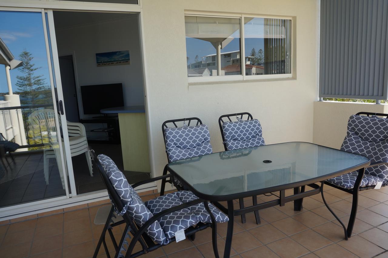 Moorings Beach Resort Καλούντρα Εξωτερικό φωτογραφία
